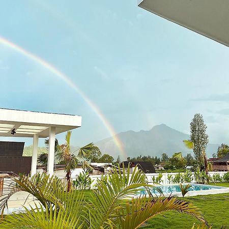 Volcano Garden Kubupenlokan ภายนอก รูปภาพ